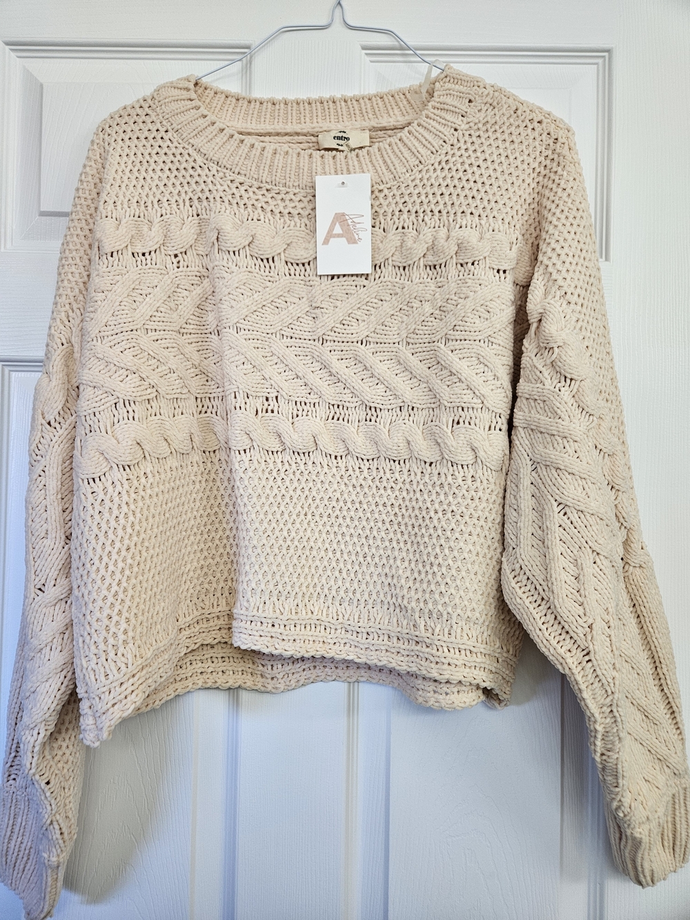 entro Cream Cable Knit Crewneck Sweater